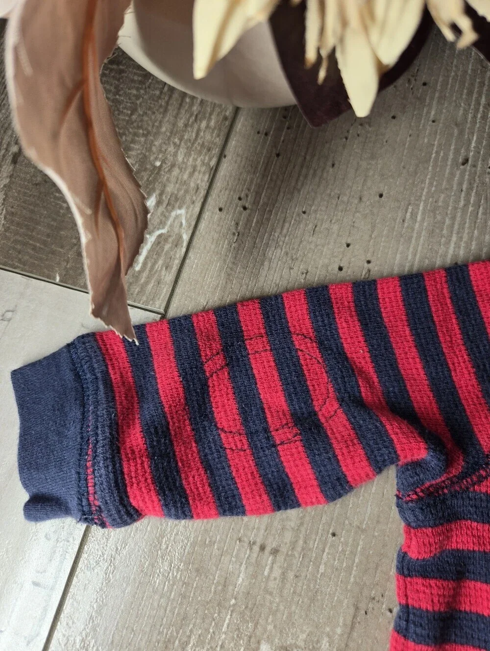 OshKosh B'gosh Baby Boy Striped Red & Navy One-Piece Thermal Bodysuit Size 9M